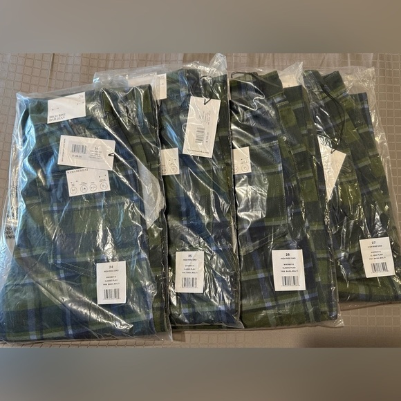 *NWT* WeWoreWhat REVOLVE High Rise Dad
Jeans Plaid Basil Multi - Picture 4 of 6